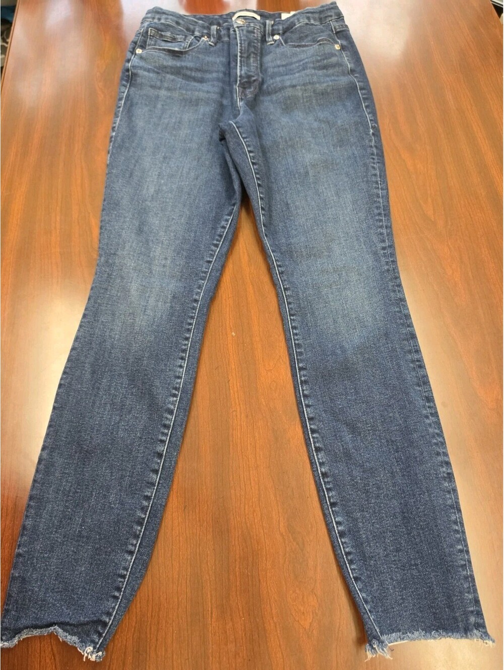 Good American Good Legs Raw Hem Skinny Jeans Size 10/32 Model Off Duty Dark Jean